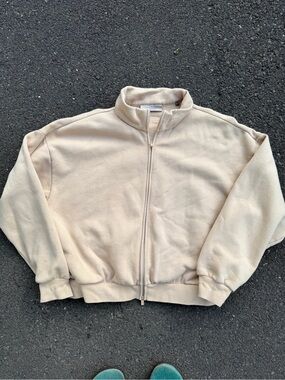 Essentials Men's Cream full zip size XL